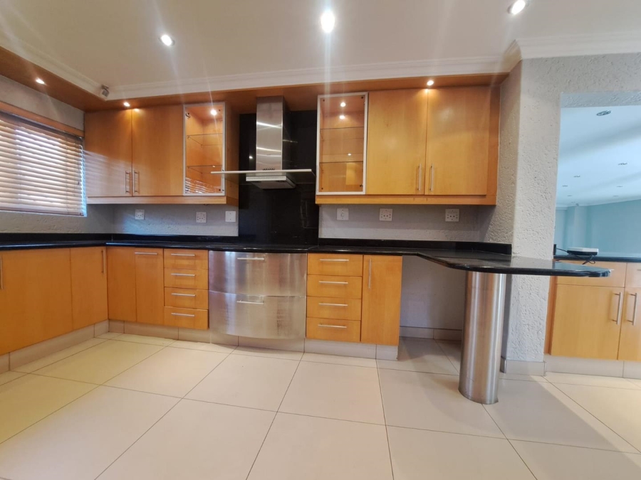 To Let 5 Bedroom Property for Rent in Bassonia Gauteng
