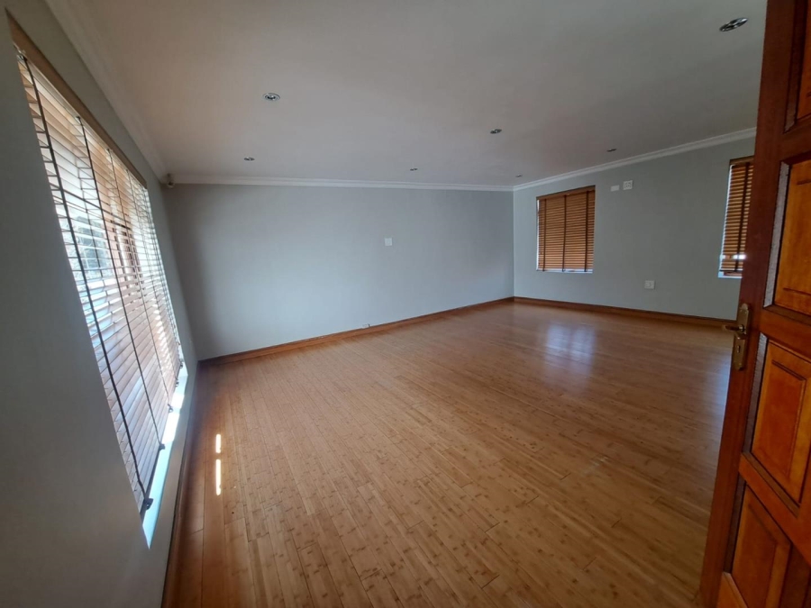 To Let 5 Bedroom Property for Rent in Bassonia Gauteng
