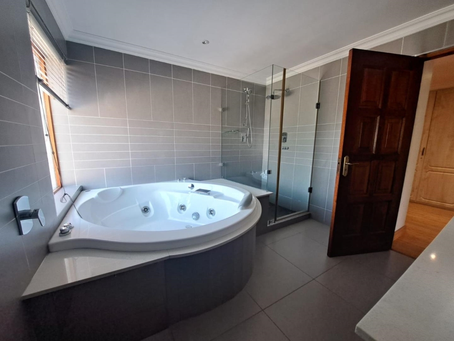 To Let 5 Bedroom Property for Rent in Bassonia Gauteng
