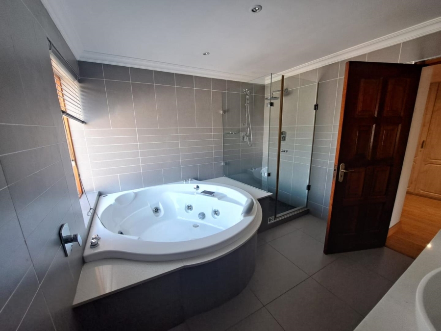 To Let 5 Bedroom Property for Rent in Bassonia Gauteng