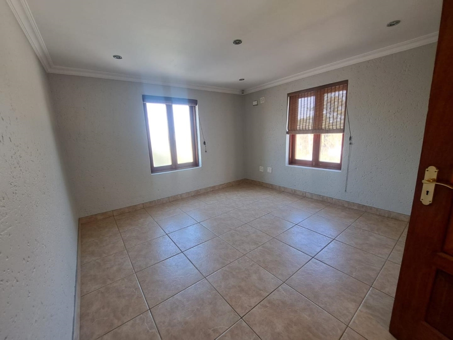 To Let 5 Bedroom Property for Rent in Bassonia Gauteng
