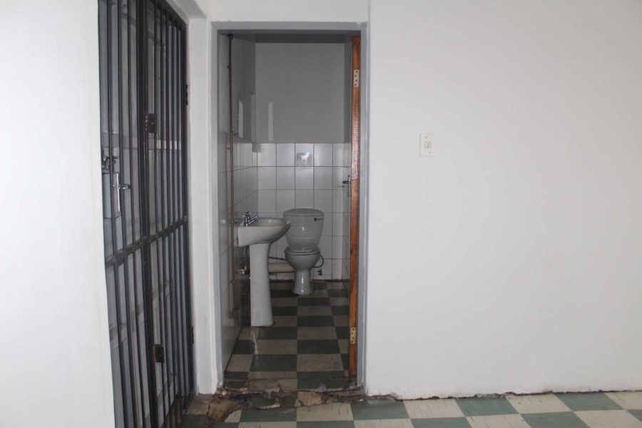To Let Commercial Property for Rent in Booysens Gauteng