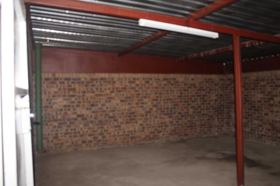 To Let Commercial Property for Rent in Booysens Gauteng