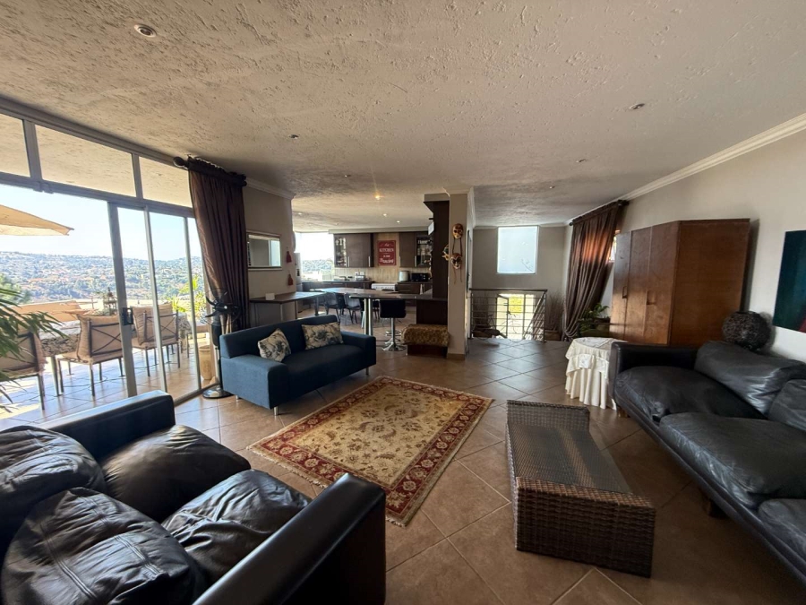 4 Bedroom Property for Sale in Roodekrans Gauteng