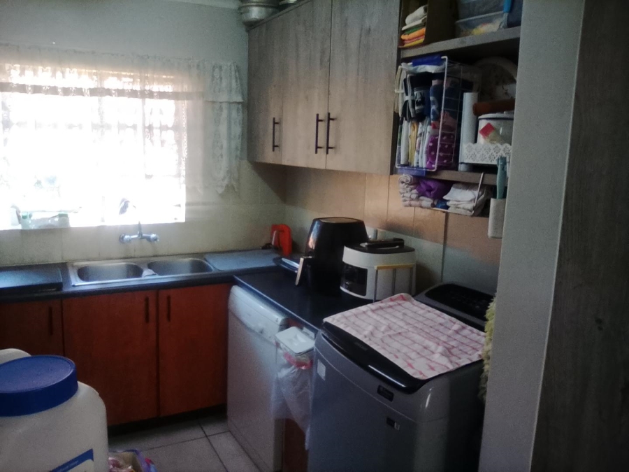 2 Bedroom Property for Sale in The Reeds Gauteng