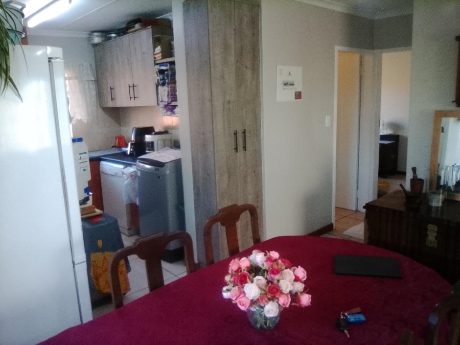 2 Bedroom Property for Sale in The Reeds Gauteng