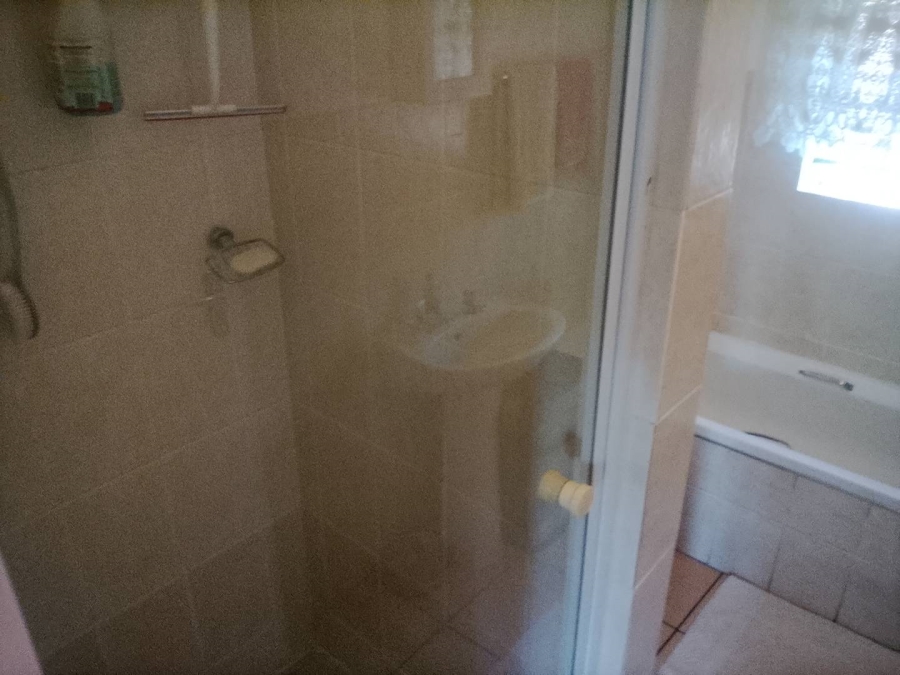 2 Bedroom Property for Sale in The Reeds Gauteng