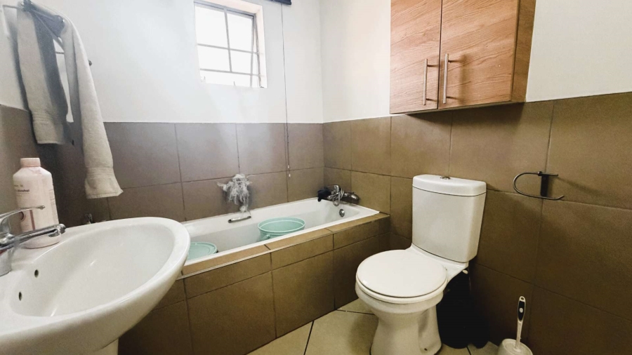 2 Bedroom Property for Sale in Sagewood Gauteng