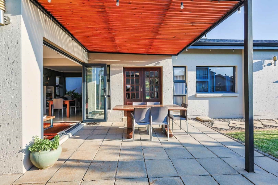 To Let 2 Bedroom Property for Rent in Irene Gauteng