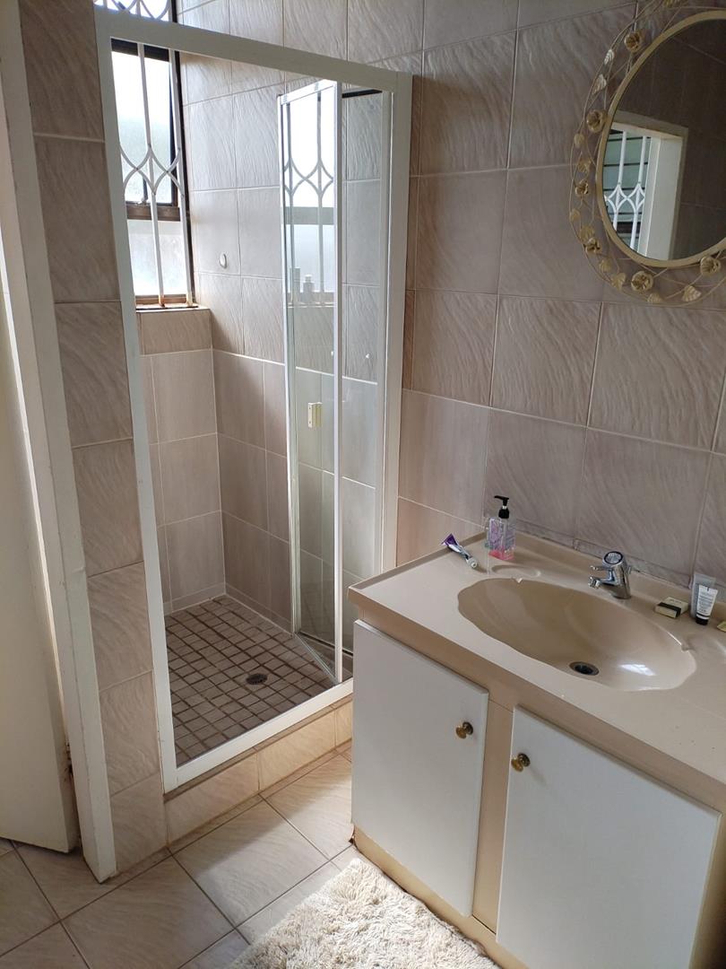 5 Bedroom Property for Sale in Waterkloof Heights Gauteng