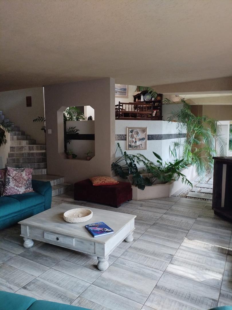 5 Bedroom Property for Sale in Waterkloof Heights Gauteng