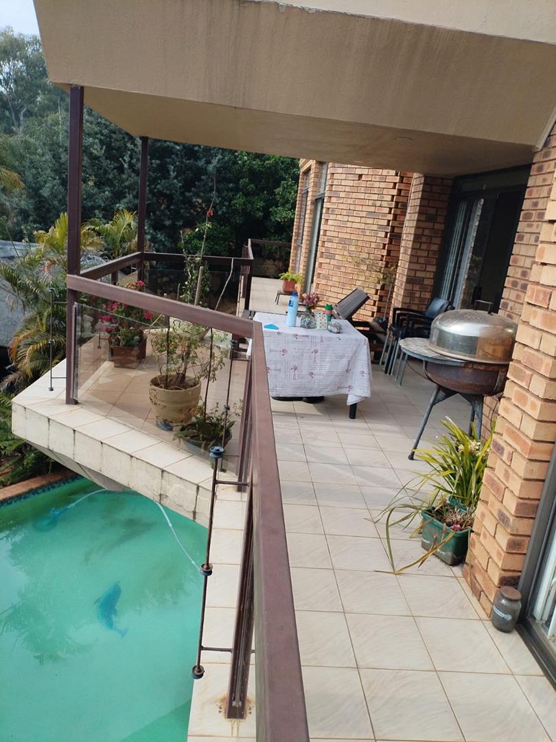 5 Bedroom Property for Sale in Waterkloof Heights Gauteng