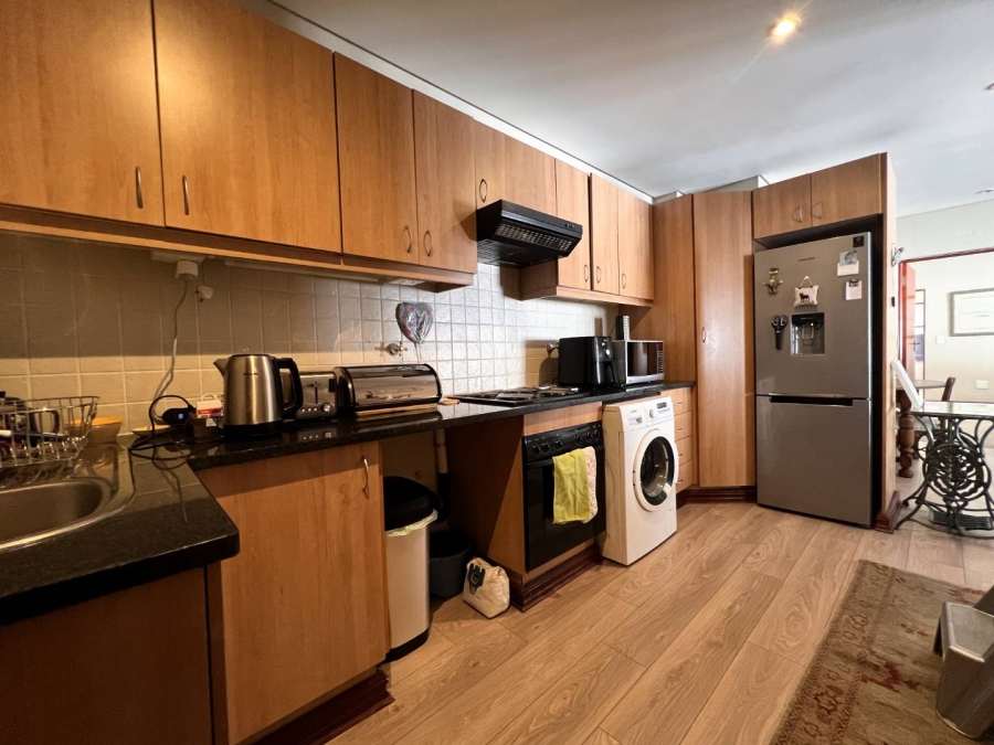 2 Bedroom Property for Sale in Bryanston Gauteng