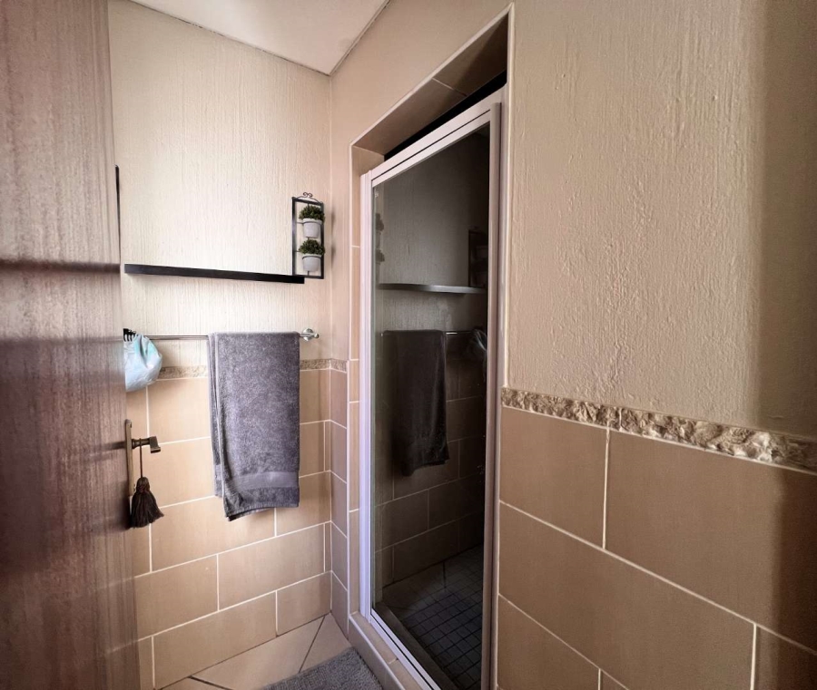 2 Bedroom Property for Sale in Bryanston Gauteng