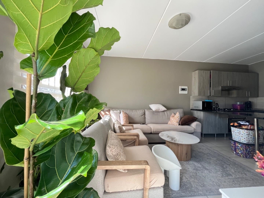 2 Bedroom Property for Sale in Glen Austin AH Gauteng