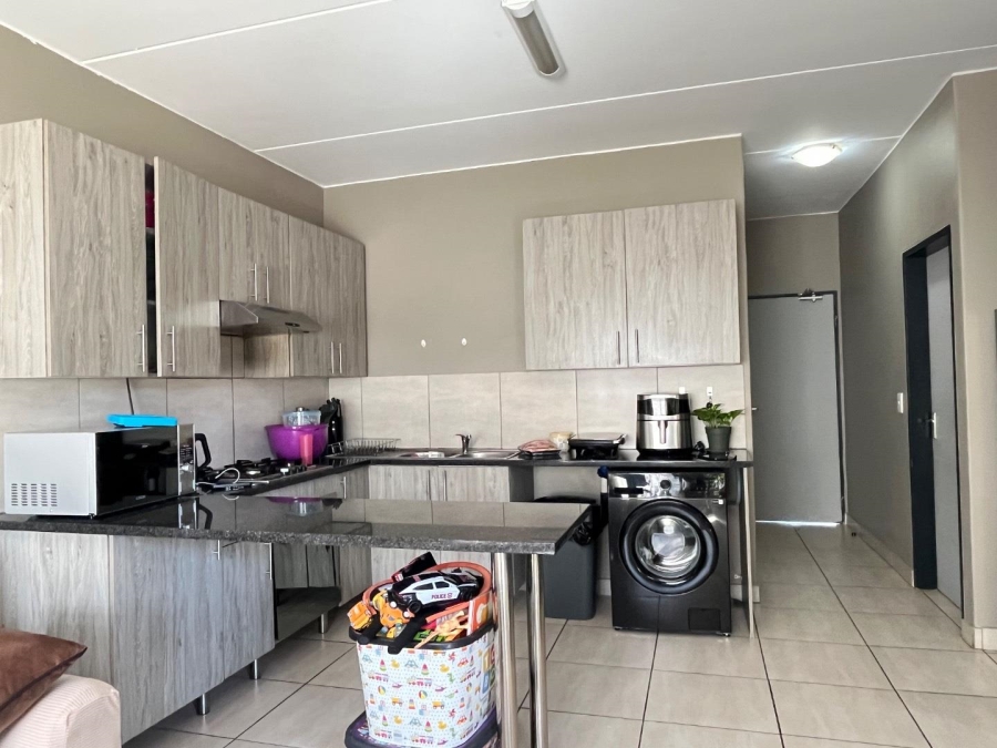 2 Bedroom Property for Sale in Glen Austin AH Gauteng
