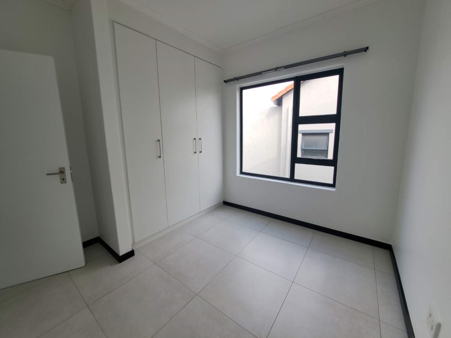 To Let 3 Bedroom Property for Rent in Broadacres Gauteng
