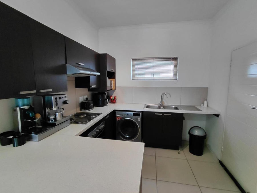 To Let 2 Bedroom Property for Rent in Kengies Gauteng