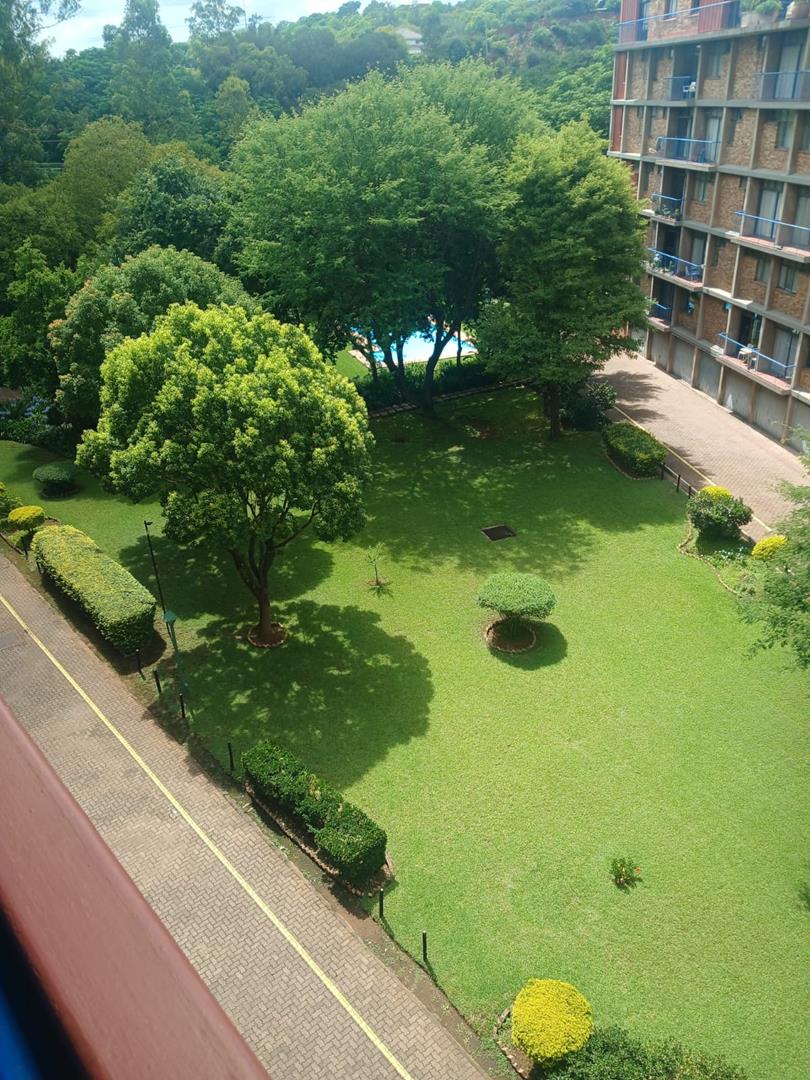 2 Bedroom Property for Sale in Kilner Park Gauteng