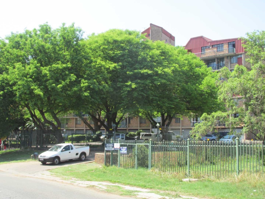 2 Bedroom Property for Sale in Kilner Park Gauteng