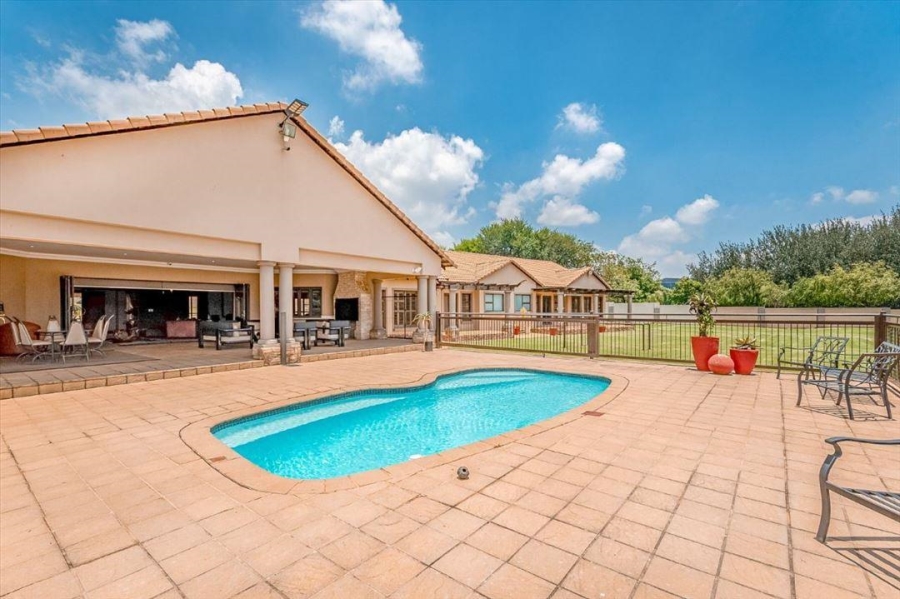 4 Bedroom Property for Sale in Bredell Gauteng