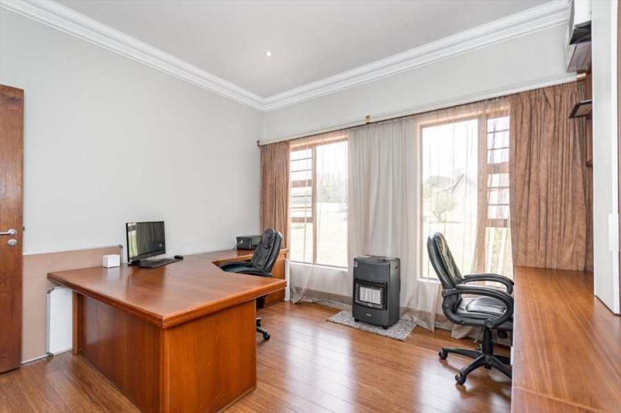 4 Bedroom Property for Sale in Bredell Gauteng