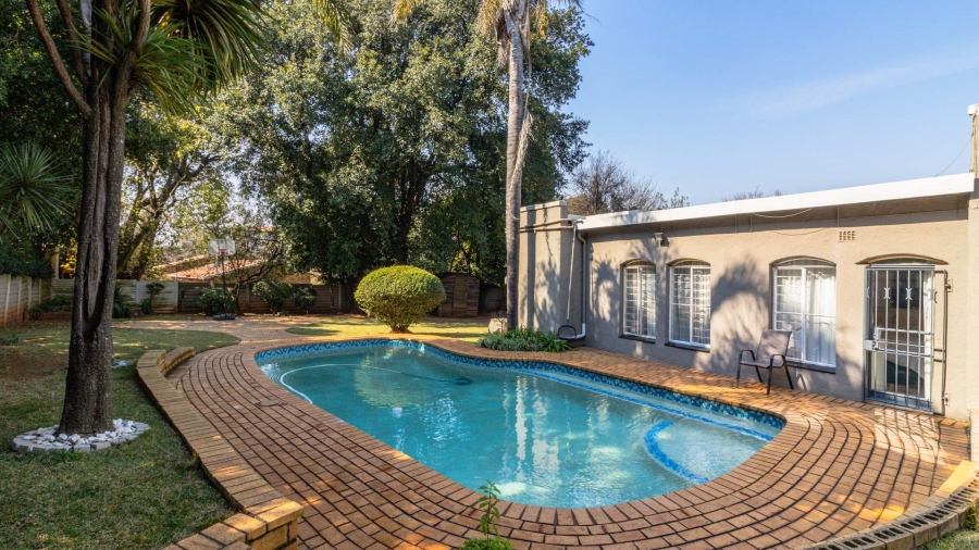 4 Bedroom Property for Sale in Northcliff Ext 15 Gauteng