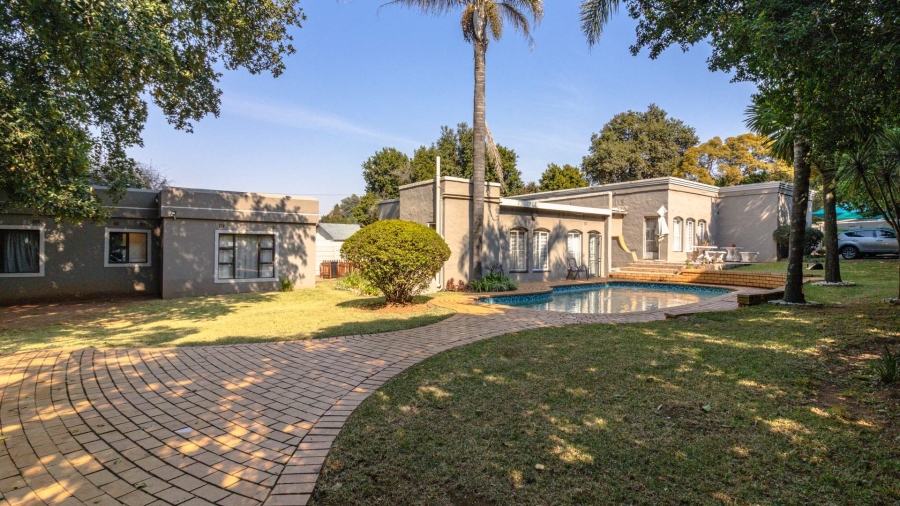 4 Bedroom Property for Sale in Northcliff Ext 15 Gauteng