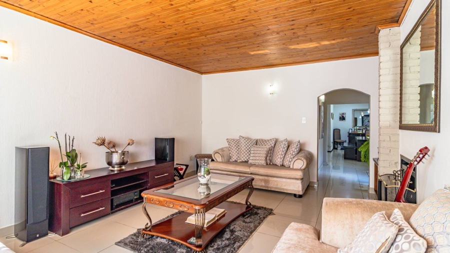 4 Bedroom Property for Sale in Northcliff Ext 15 Gauteng