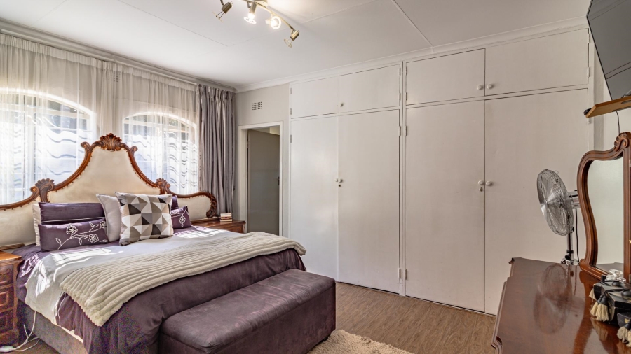 4 Bedroom Property for Sale in Northcliff Ext 15 Gauteng