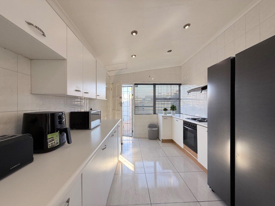 3 Bedroom Property for Sale in Suideroord Gauteng