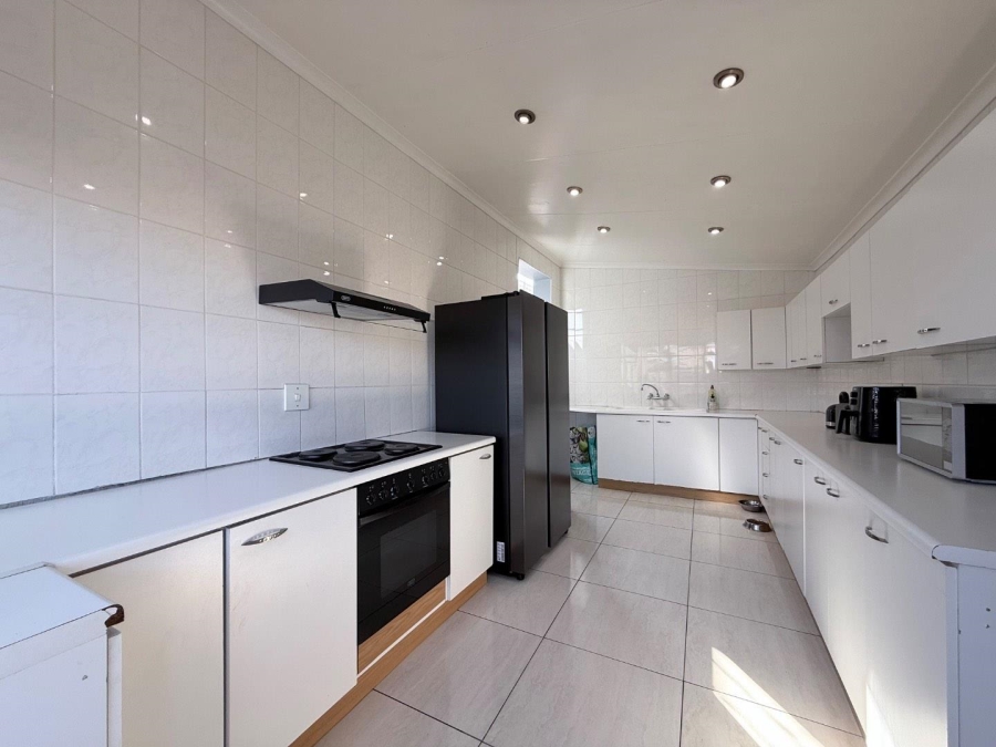 3 Bedroom Property for Sale in Suideroord Gauteng