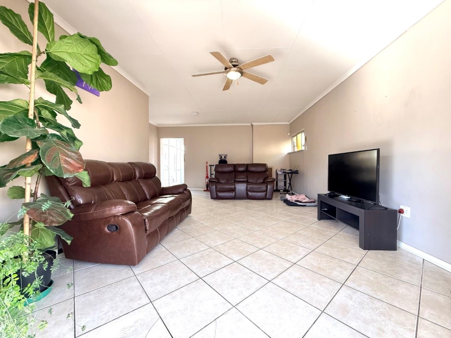 3 Bedroom Property for Sale in Suideroord Gauteng