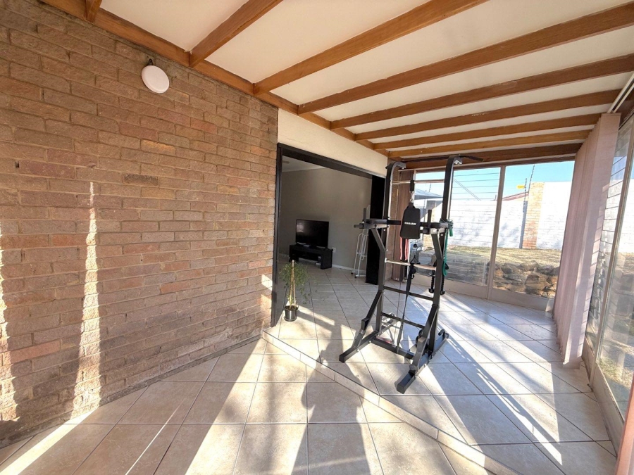 3 Bedroom Property for Sale in Suideroord Gauteng