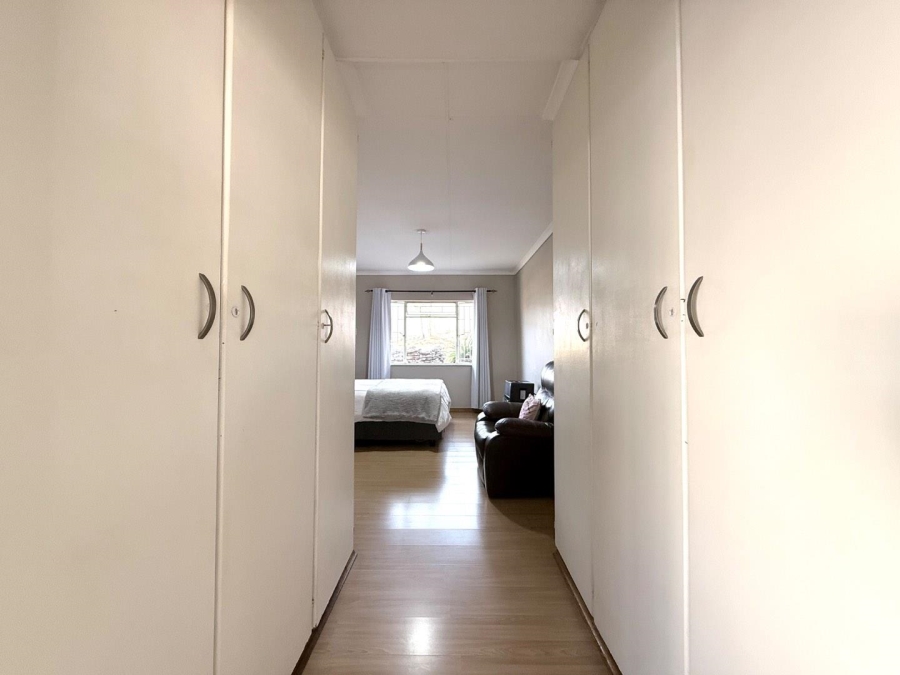 3 Bedroom Property for Sale in Suideroord Gauteng