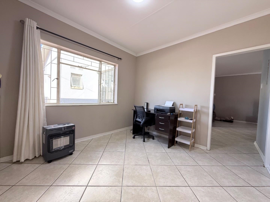 3 Bedroom Property for Sale in Suideroord Gauteng