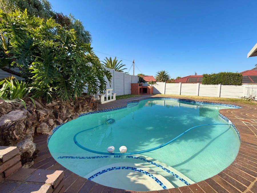 3 Bedroom Property for Sale in Suideroord Gauteng
