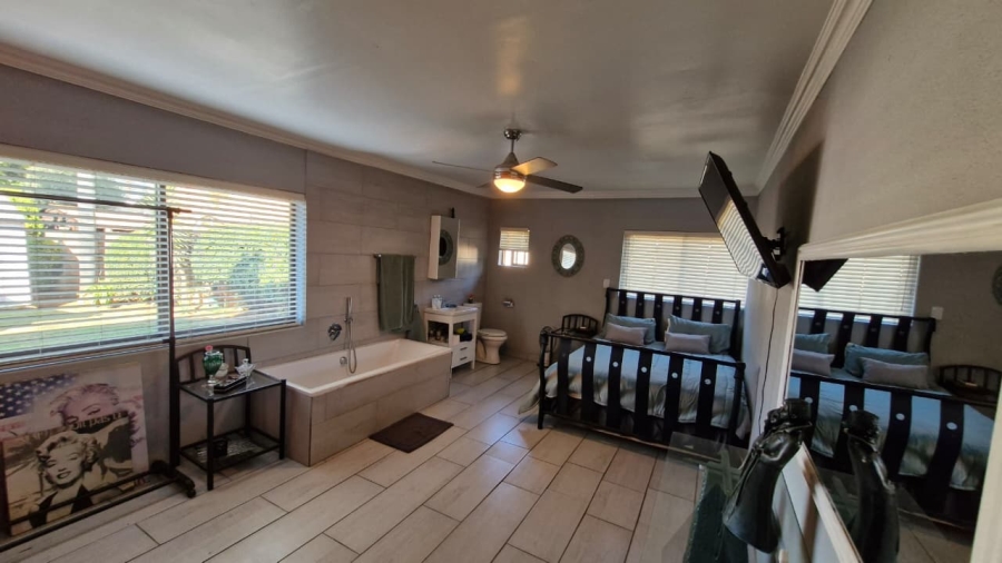 4 Bedroom Property for Sale in Meyersdal Gauteng