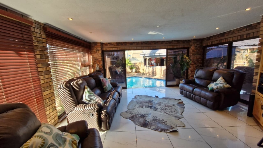 4 Bedroom Property for Sale in Meyersdal Gauteng