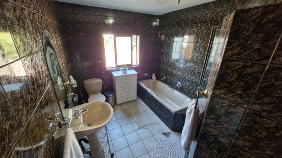 4 Bedroom Property for Sale in Meyersdal Gauteng