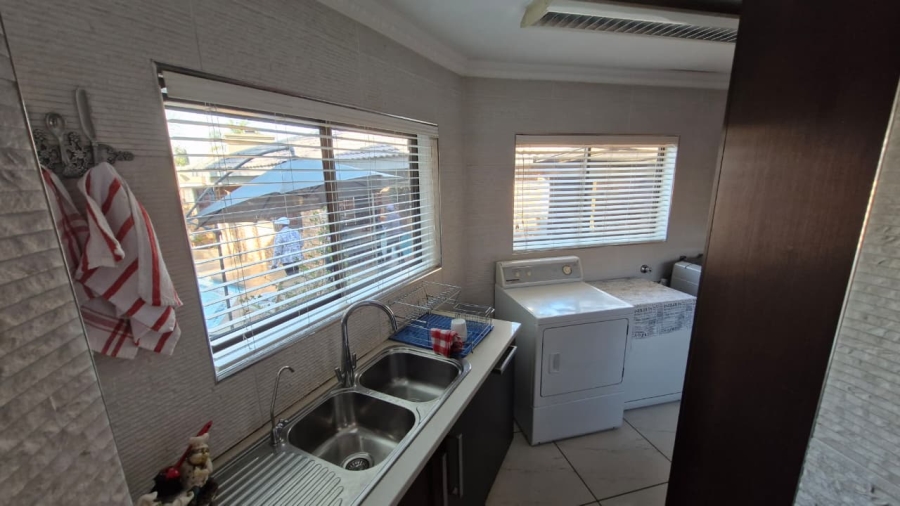 4 Bedroom Property for Sale in Meyersdal Gauteng