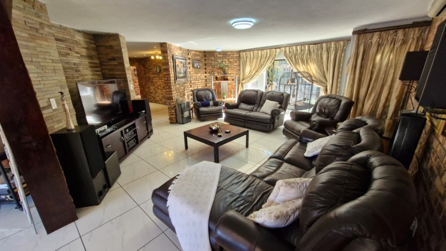 4 Bedroom Property for Sale in Meyersdal Gauteng