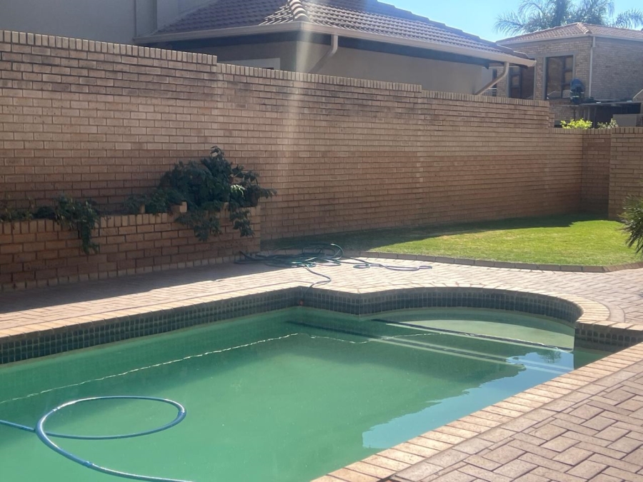 4 Bedroom Property for Sale in Meyersdal Gauteng