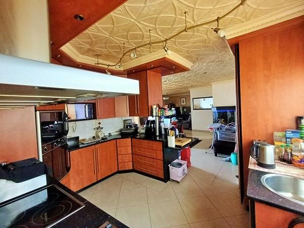 3 Bedroom Property for Sale in Oakdene Gauteng
