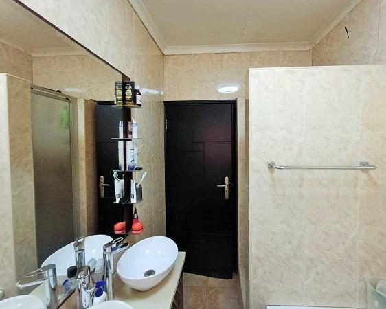 3 Bedroom Property for Sale in Oakdene Gauteng