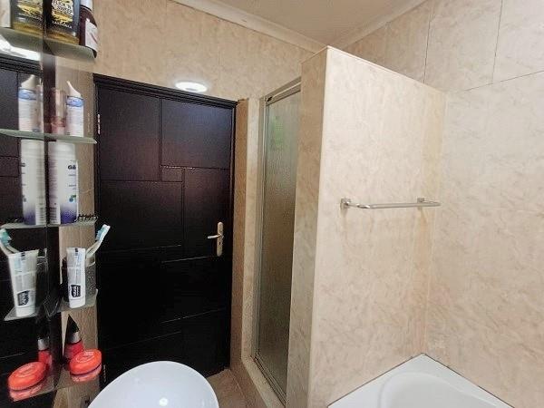 3 Bedroom Property for Sale in Oakdene Gauteng