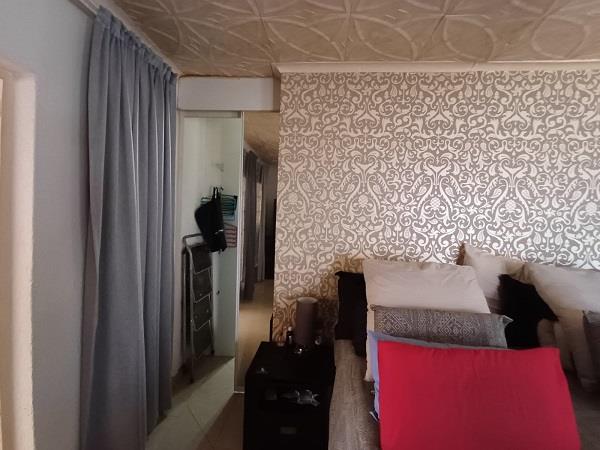 3 Bedroom Property for Sale in Oakdene Gauteng