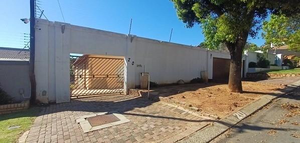 3 Bedroom Property for Sale in Oakdene Gauteng