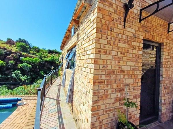 3 Bedroom Property for Sale in Oakdene Gauteng