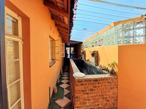 3 Bedroom Property for Sale in Oakdene Gauteng